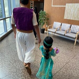 Disney Jasmine princess costume 2 piece Halloween